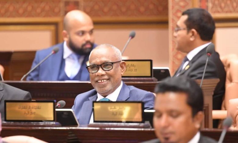 ފޮނަދޫ ދާއިރާގެ މެމްބަރ ޢަބްދުއްރަޙިމް ޢަބުދުﷲ