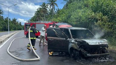ލާމު ލިންކުރޯޑުގައި ދުއްވާފައިދަނިކޮށް ރޯވި ކާރުގެ އަލިފާން ނިއްވުމުގެ މަސައްކަތް ކުރިއަށްދަނީ